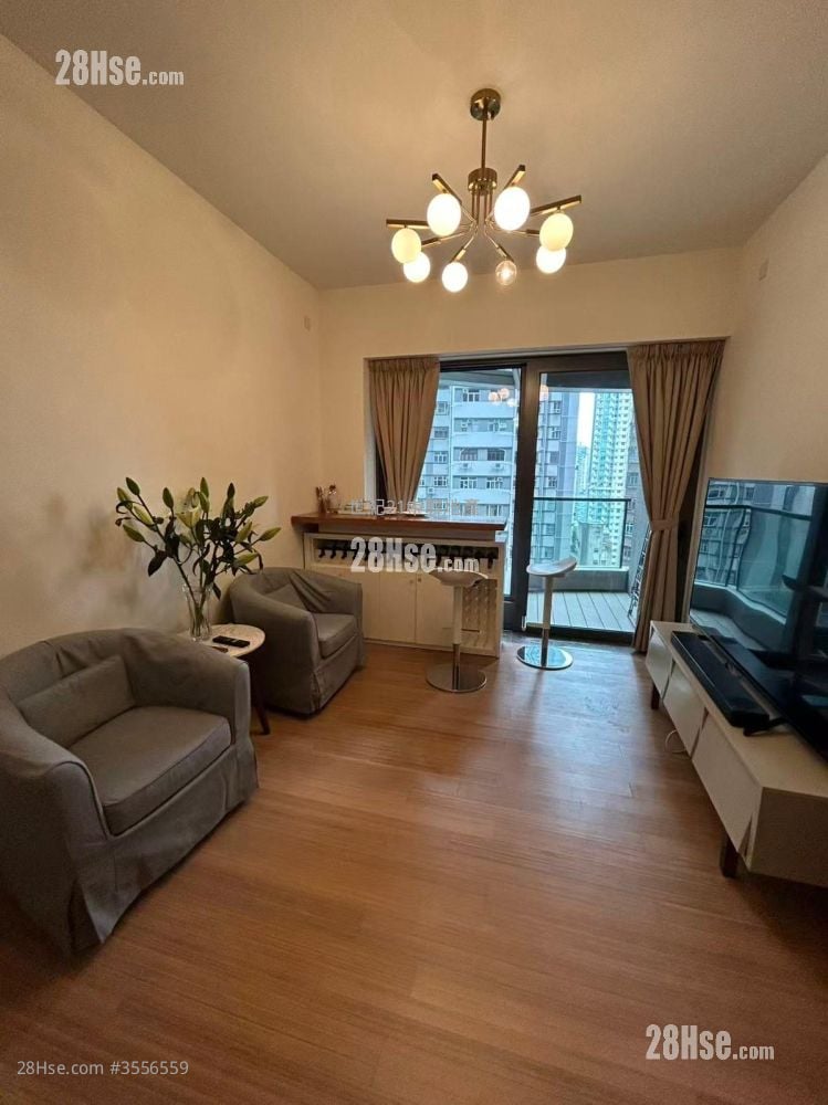 Arezzo Sell 3 Bedrooms , 2 Bathrooms 911 ft² Arezzo Sell 3 Bedrooms , 2 Bathrooms 911 ft²