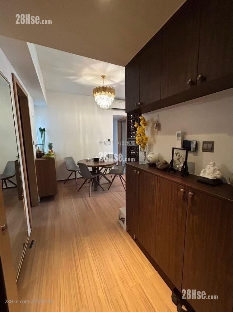 Arezzo Sell 3 Bedrooms , 2 Bathrooms 911 ft² Arezzo Sell 3 Bedrooms , 2 Bathrooms 911 ft²