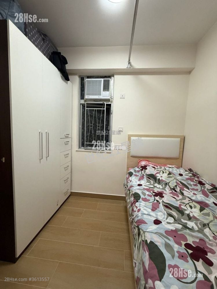 Smithfield Court Rental 2 Bedrooms , 1 Bathroom 450 ft² Smithfield Court Rental 2 Bedrooms , 1 Bathroom 450 ft²