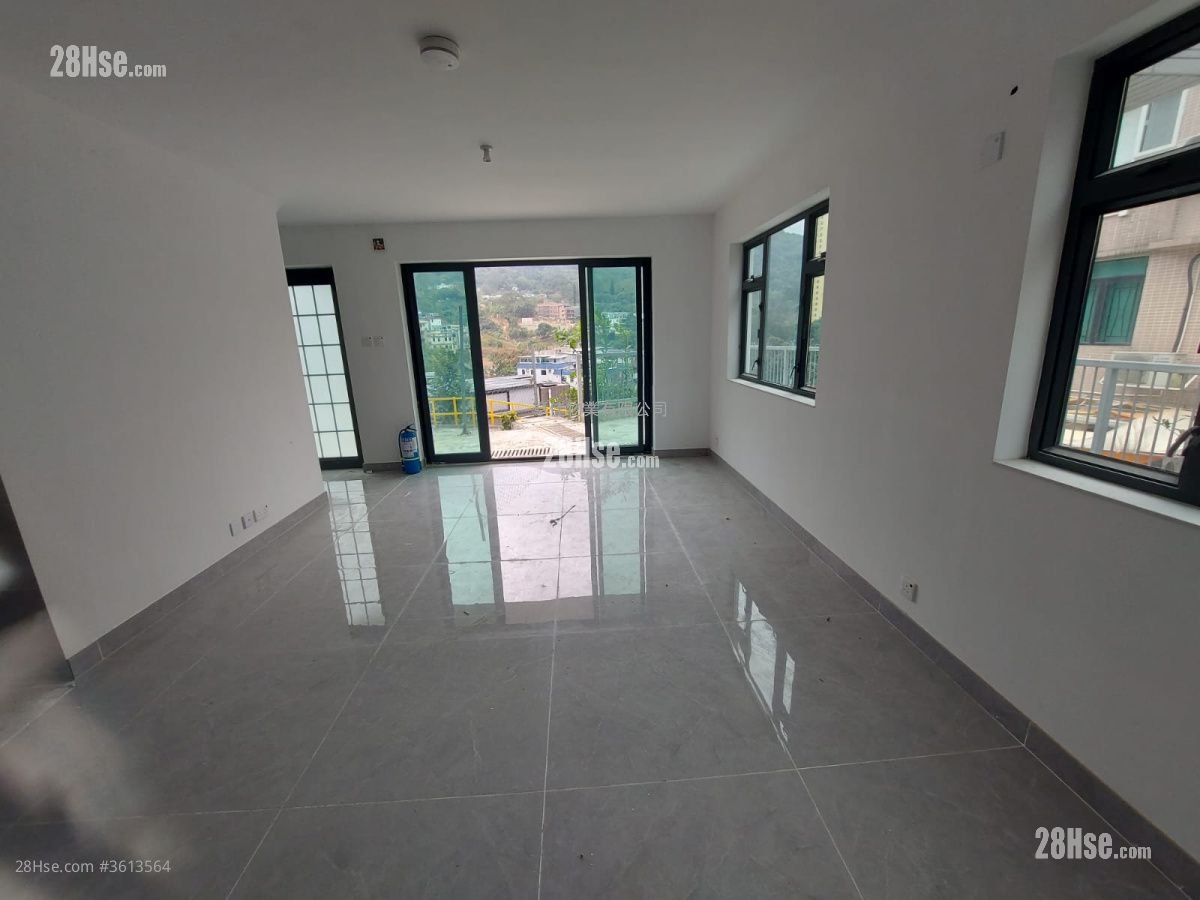 Village Sell 3 Bedrooms , 2 Bathrooms Village Sell 3 Bedrooms , 2 Bathrooms