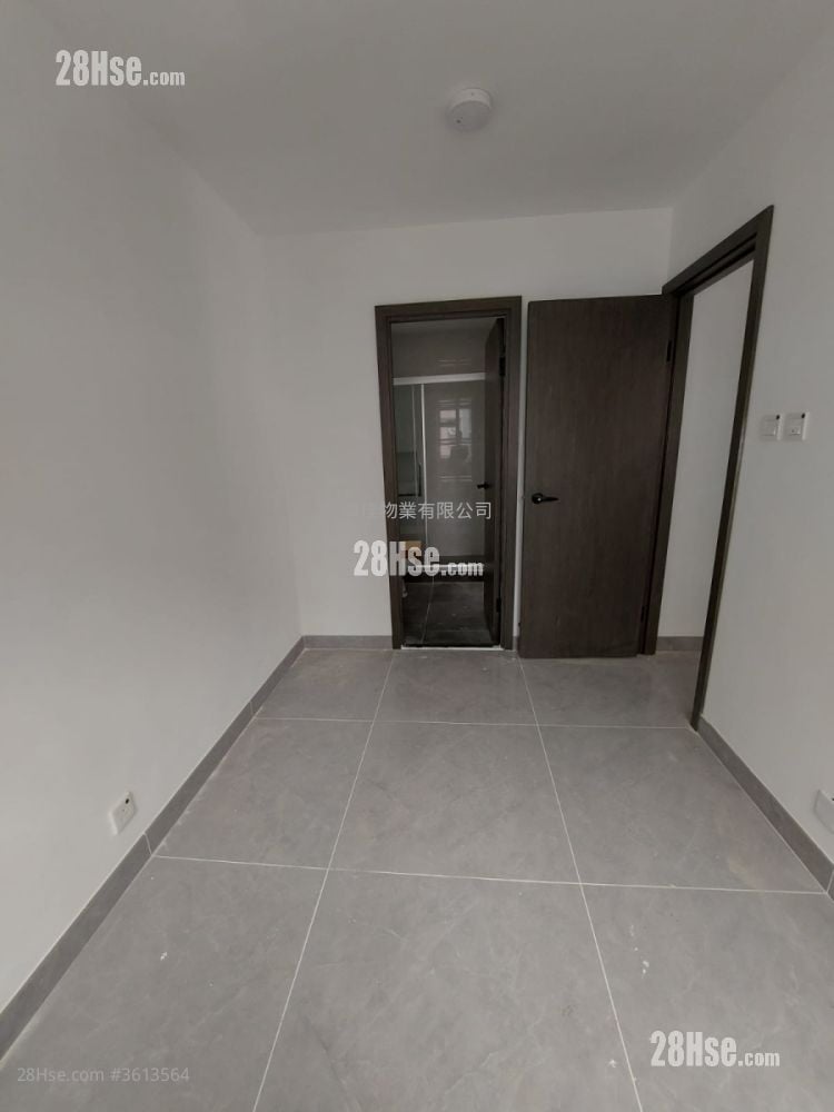 Village Sell 3 Bedrooms , 2 Bathrooms Village Sell 3 Bedrooms , 2 Bathrooms