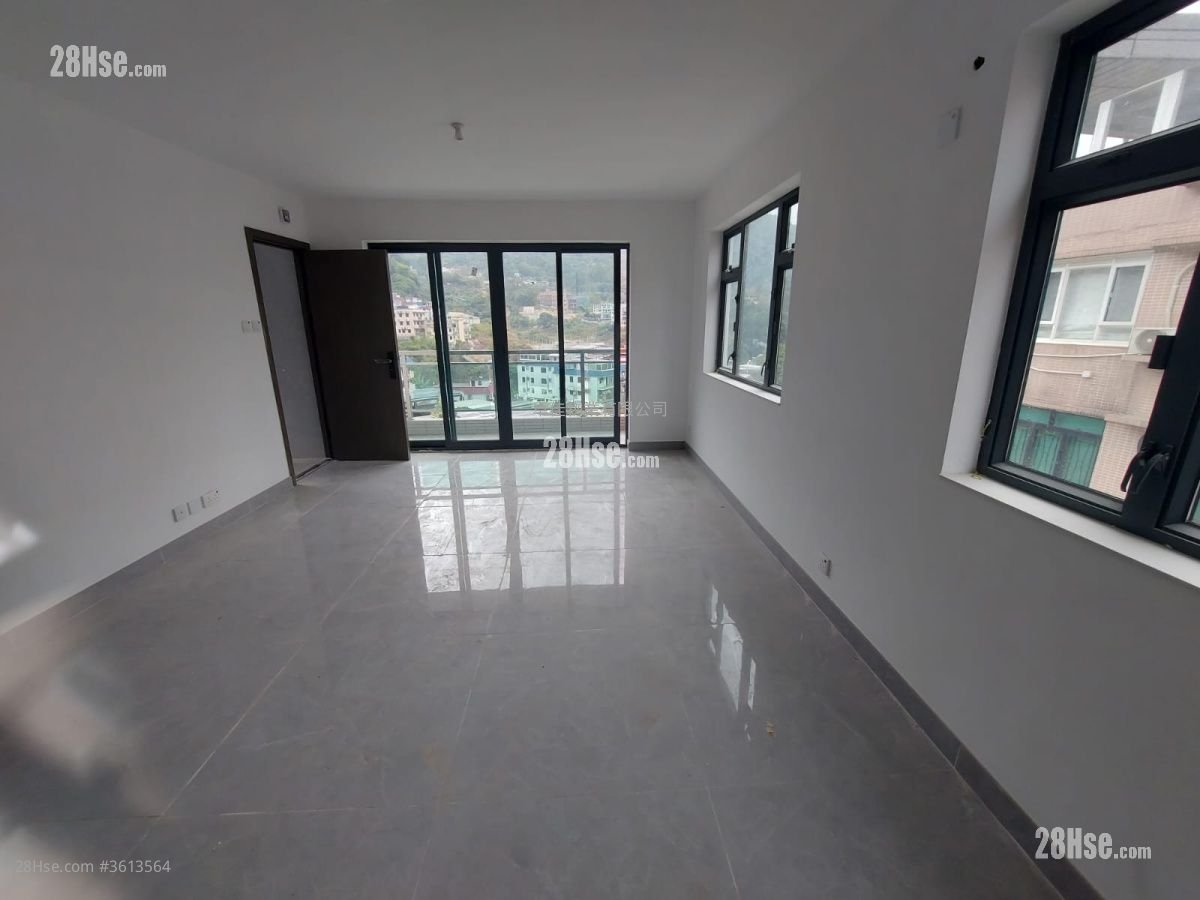 Village Sell 3 Bedrooms , 2 Bathrooms Village Sell 3 Bedrooms , 2 Bathrooms