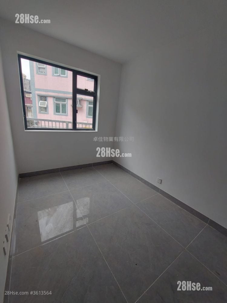 Village Sell 3 Bedrooms , 2 Bathrooms Village Sell 3 Bedrooms , 2 Bathrooms