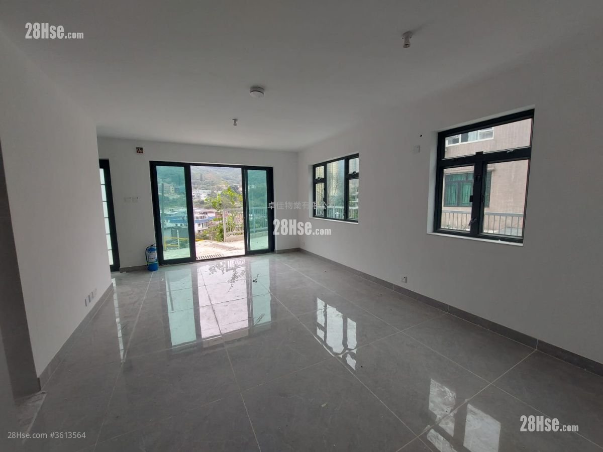 Village Sell 3 Bedrooms , 2 Bathrooms Village Sell 3 Bedrooms , 2 Bathrooms