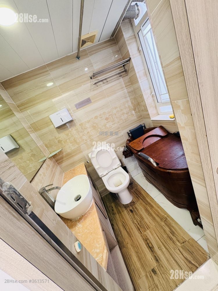 Gallant House Sell 3 Bedrooms , 3 Bathrooms 912 ft² Gallant House Sell 3 Bedrooms , 3 Bathrooms 912 ft²