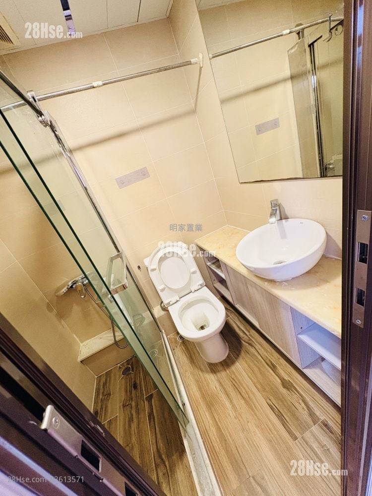 Gallant House Sell 3 Bedrooms , 3 Bathrooms 912 ft² Gallant House Sell 3 Bedrooms , 3 Bathrooms 912 ft²