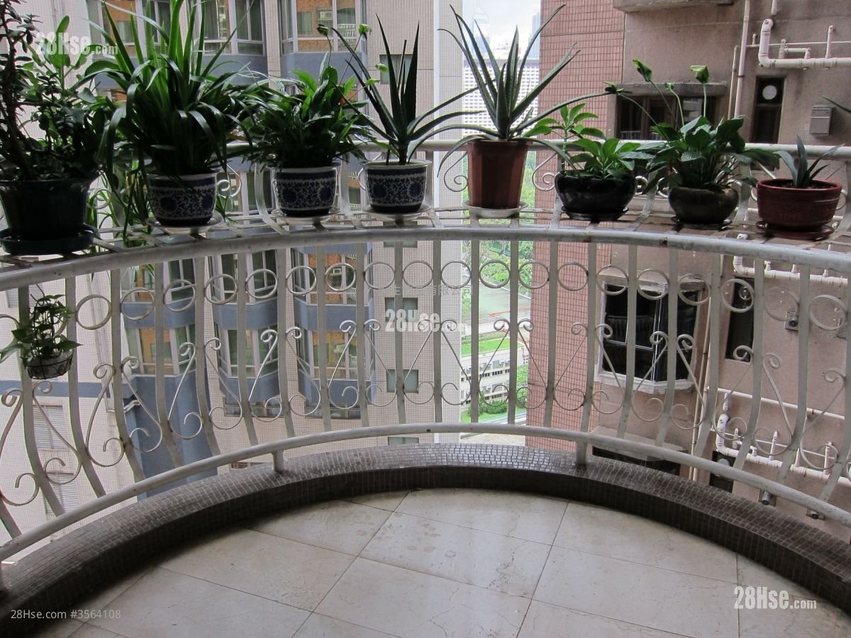 龙峰阁 售盘 3 房 , 2 浴室 1,294 平方尺 龙峰阁 售盘 3 房 , 2 浴室 1,294 平方尺