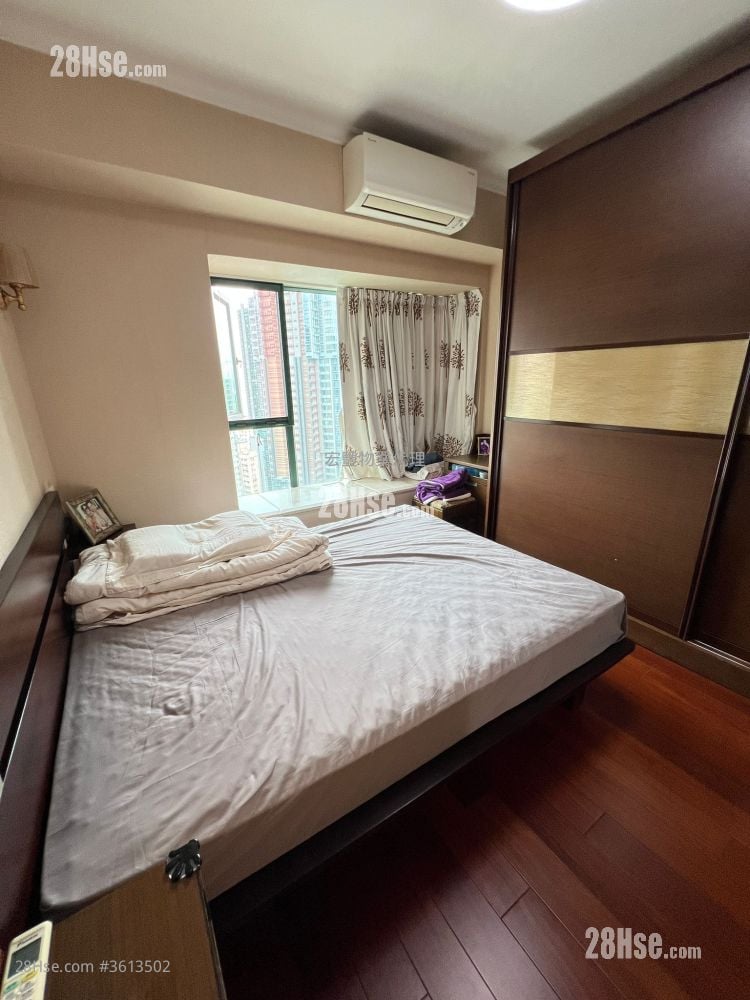 University Heights Rental 3 Bedrooms , 2 Bathrooms 805 ft² University Heights Rental 3 Bedrooms , 2 Bathrooms 805 ft²