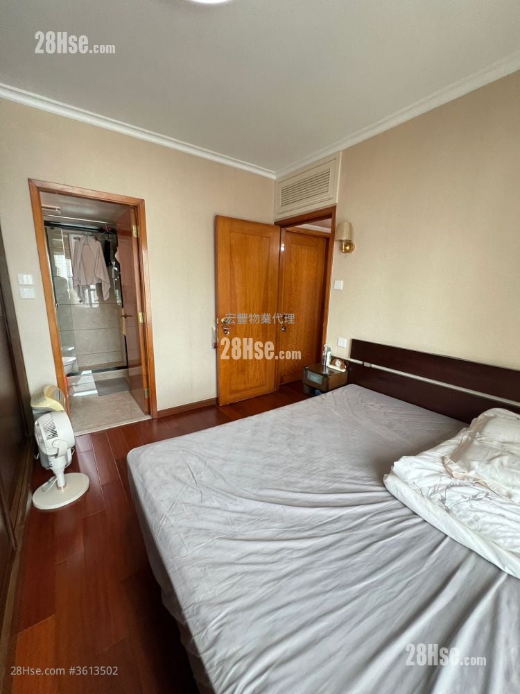 University Heights Rental 3 Bedrooms , 2 Bathrooms 805 ft² University Heights Rental 3 Bedrooms , 2 Bathrooms 805 ft²
