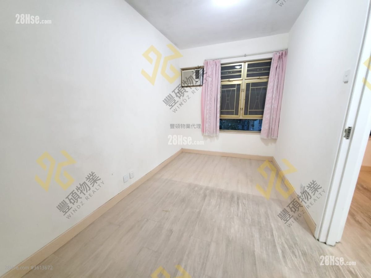 村屋 租盤 3 房 , 1 浴室 700 平方呎 村屋 租盤 3 房 , 1 浴室 700 平方呎