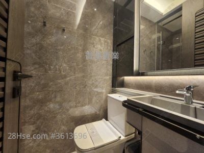 Cullinan Sky Rental 236 ft² Cullinan Sky Rental 236 ft²