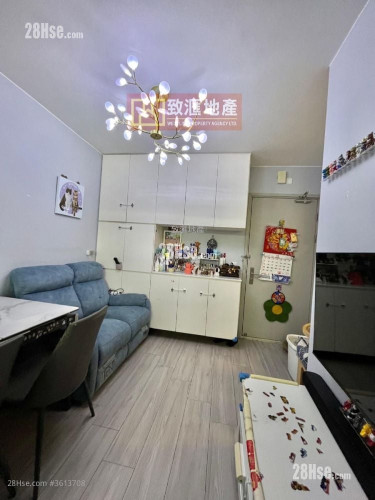 Sheung Chui Court Sell 3 Bedrooms 438 ft² Sheung Chui Court Sell 3 Bedrooms 438 ft²