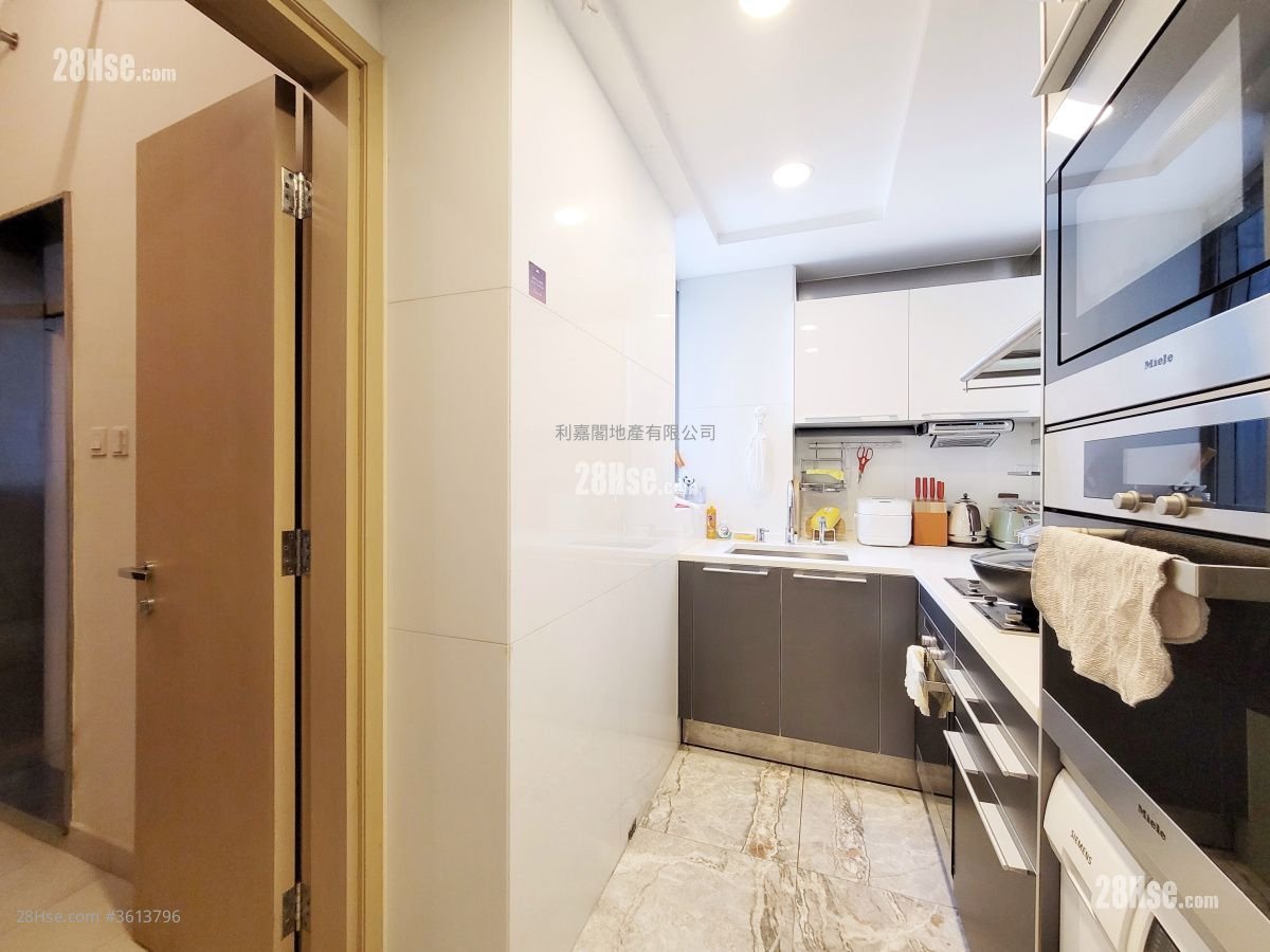 The Cullinan Sell 3 Bedrooms , 2 Bathrooms 872 ft² The Cullinan Sell 3 Bedrooms , 2 Bathrooms 872 ft²