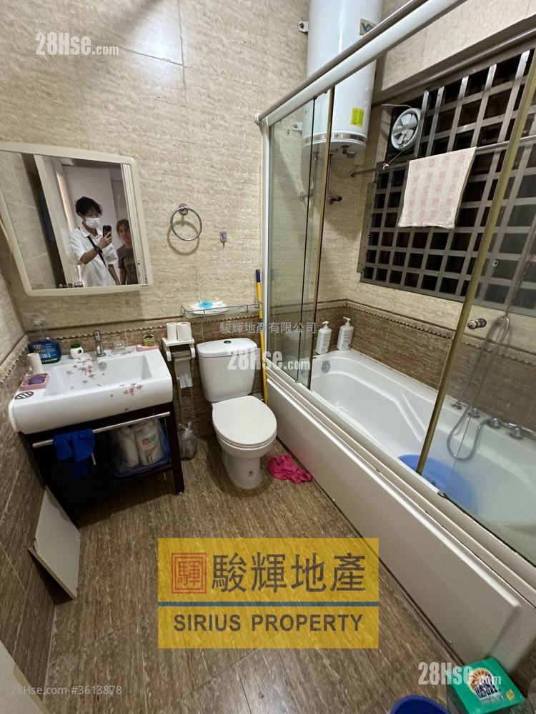 Yu Hing Building Rental 2 Bedrooms , 1 Bathroom 484 ft² Yu Hing Building Rental 2 Bedrooms , 1 Bathroom 484 ft²