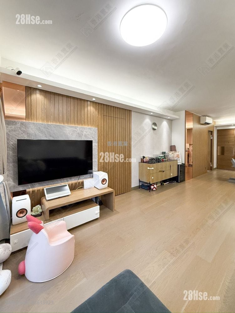 帝景峰 租盘 3 房 , 2 浴室 955 平方尺 帝景峰 租盘 3 房 , 2 浴室 955 平方尺