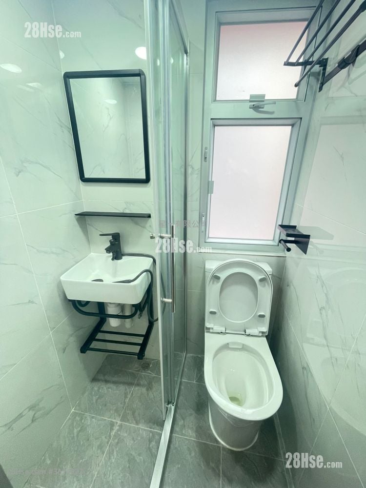168 Shau Kei Wan Road Rental Studio , 1 Bathroom 140 ft² 168 Shau Kei Wan Road Rental Studio , 1 Bathroom 140 ft²