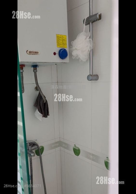 康寶大廈 租盤 2 房 , 1 浴室 358 平方呎 康寶大廈 租盤 2 房 , 1 浴室 358 平方呎