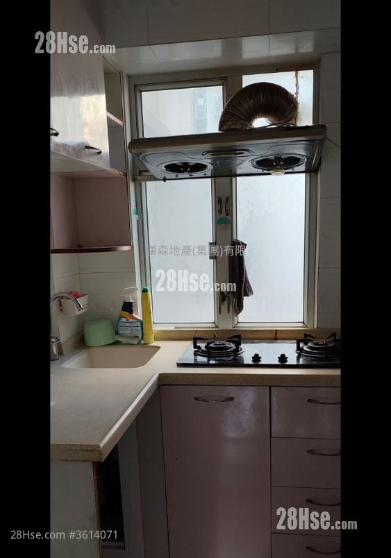 康寶大廈 租盤 2 房 , 1 浴室 358 平方呎 康寶大廈 租盤 2 房 , 1 浴室 358 平方呎