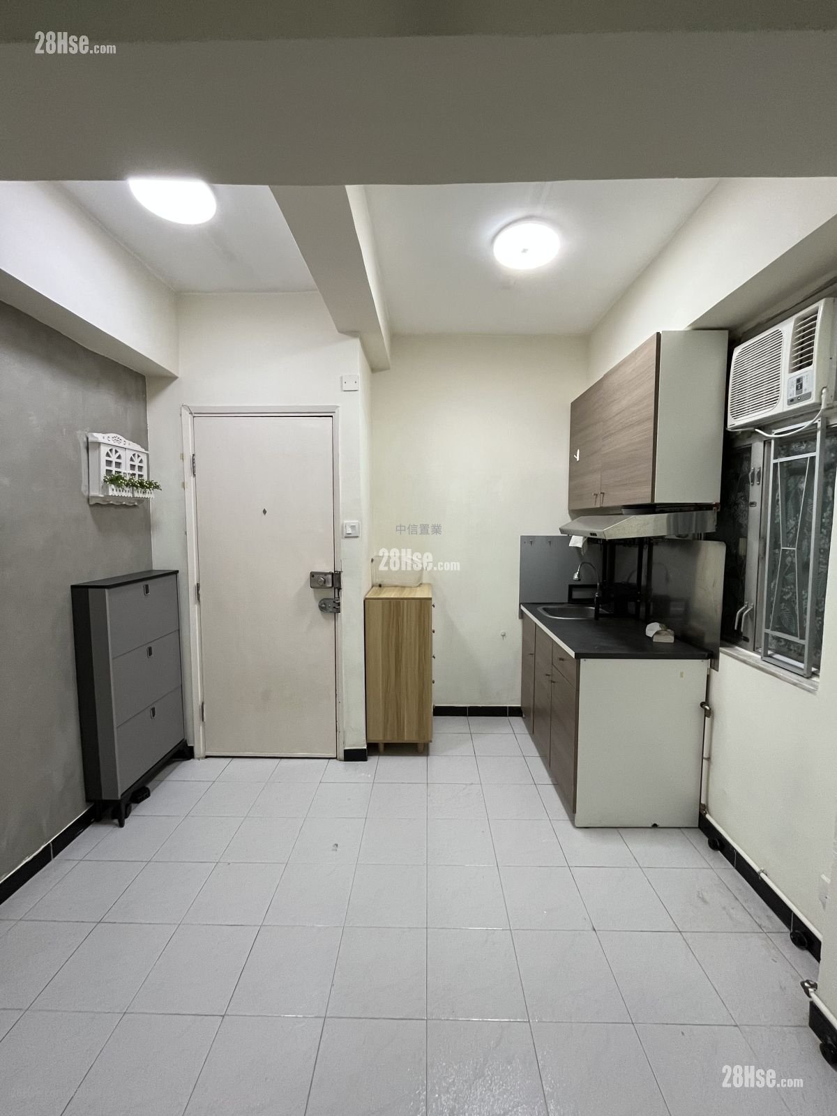 僑榮大廈 租盤 1 房 , 1 浴室 228 平方呎 僑榮大廈 租盤 1 房 , 1 浴室 228 平方呎