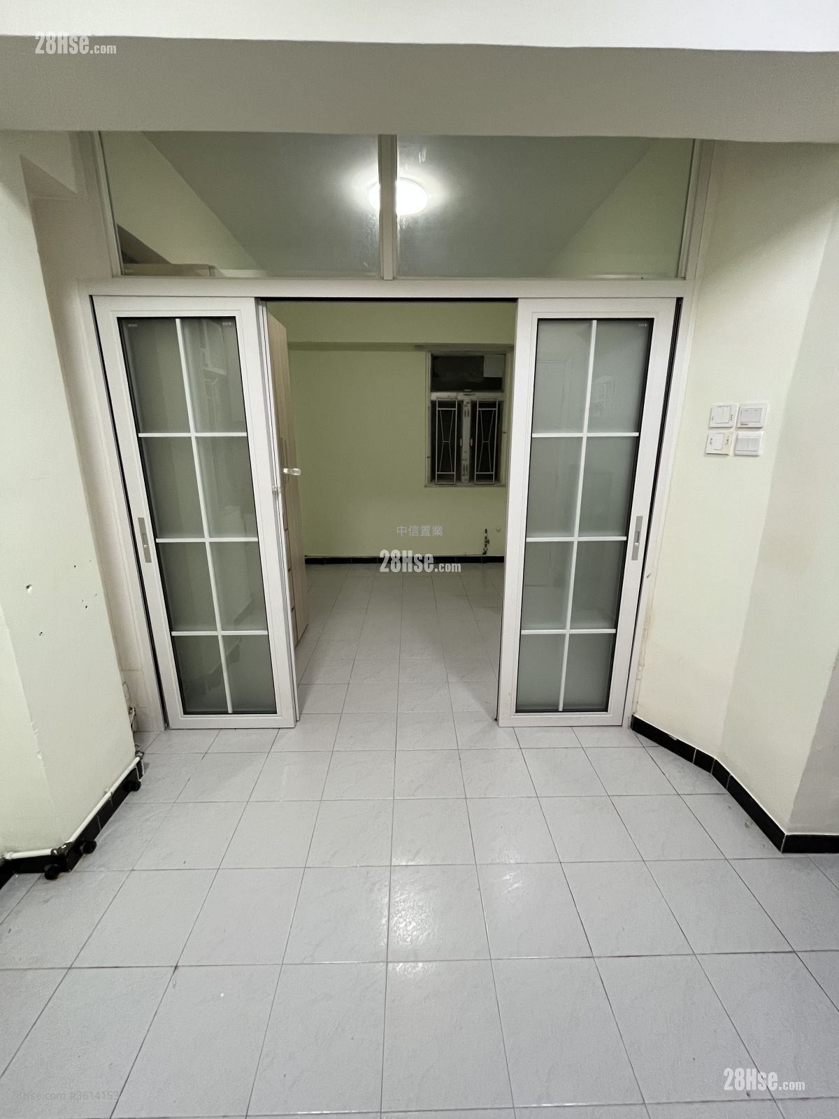 僑榮大廈 租盤 1 房 , 1 浴室 228 平方呎 僑榮大廈 租盤 1 房 , 1 浴室 228 平方呎