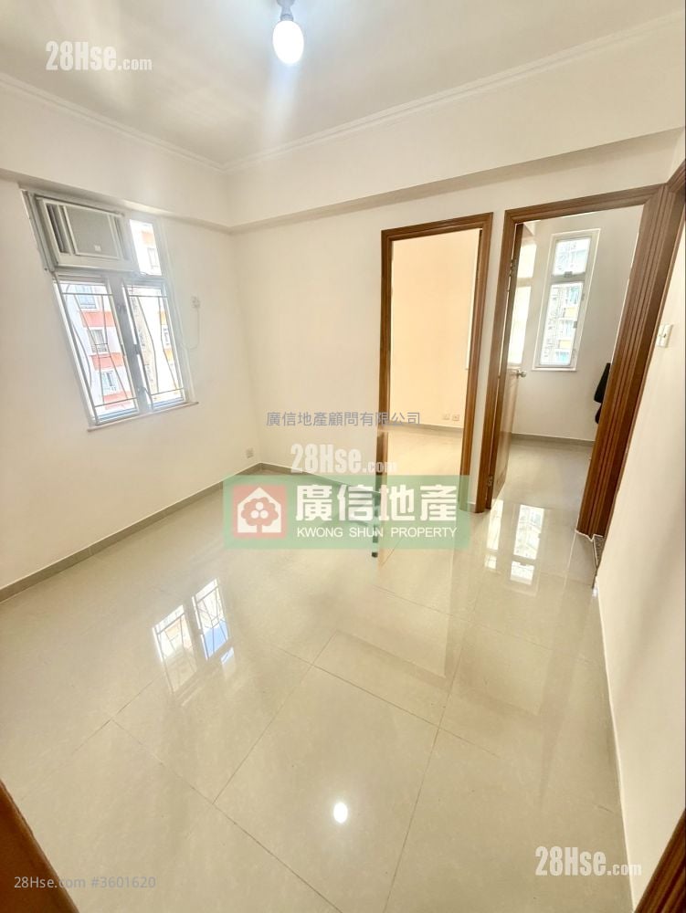 Wah Sun Building Rental 2 Bedrooms , 1 Bathroom 302 ft²