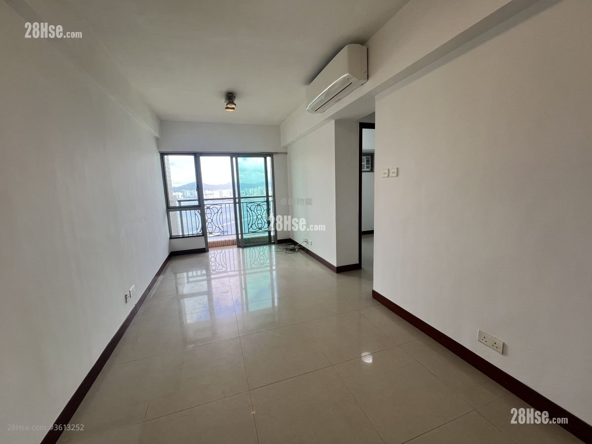 The Merton Rental 3 Bedrooms , 2 Bathrooms 663 ft² The Merton Rental 3 Bedrooms , 2 Bathrooms 663 ft²