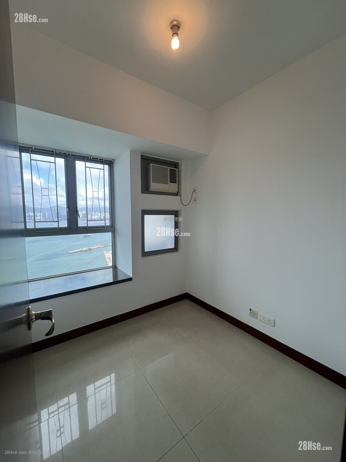The Merton Rental 3 Bedrooms , 2 Bathrooms 663 ft² The Merton Rental 3 Bedrooms , 2 Bathrooms 663 ft²