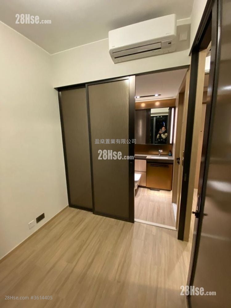 Cetus Square Mile Sell 1 Bedroom , 1 Bathroom 252 ft² Cetus Square Mile Sell 1 Bedroom , 1 Bathroom 252 ft²