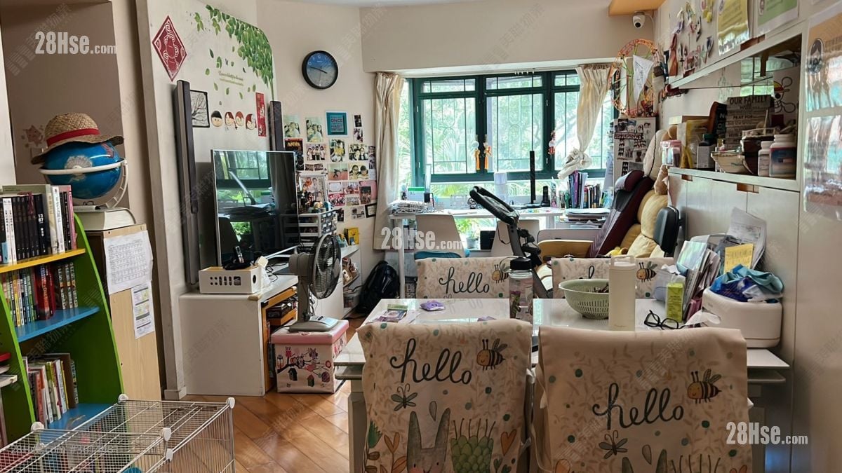 翠韵华庭 售盘 3 房 , 2 浴室 696 平方尺