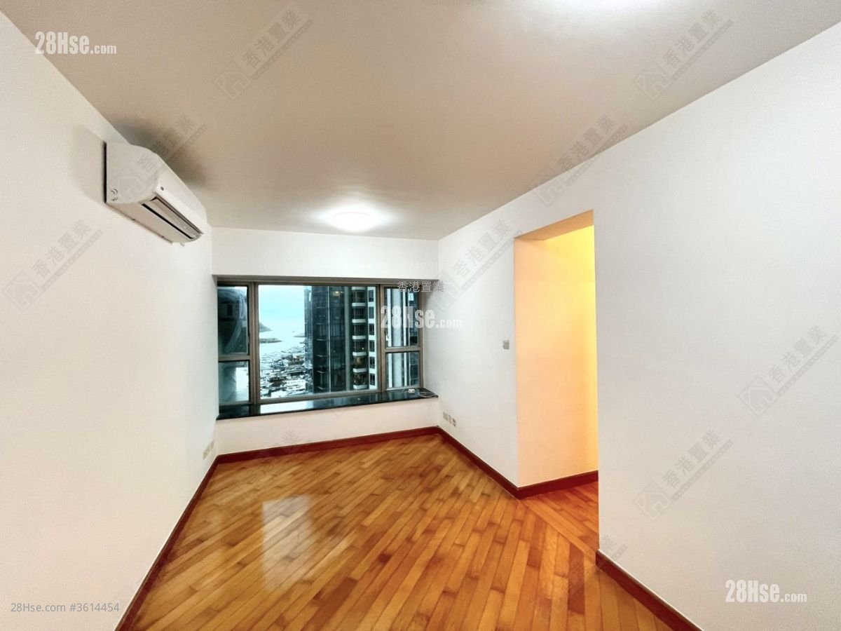 Sham Wan Towers Sell 3 Bedrooms , 2 Bathrooms 581 ft²