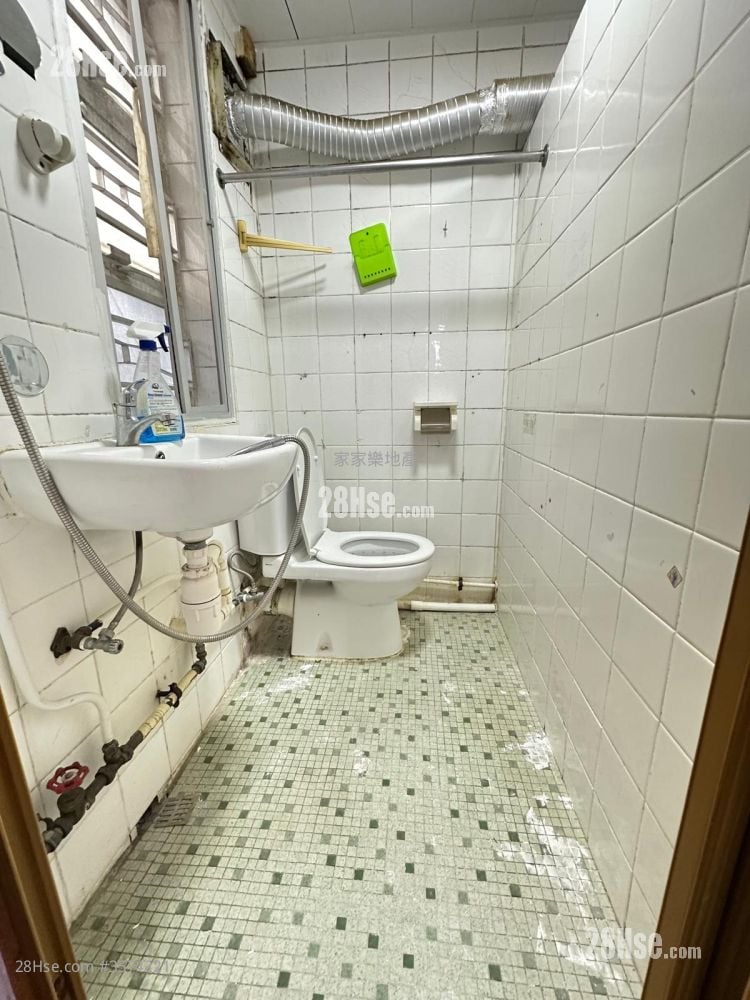 村屋 租盤 1 房 , 1 浴室 300 平方呎 村屋 租盤 1 房 , 1 浴室 300 平方呎