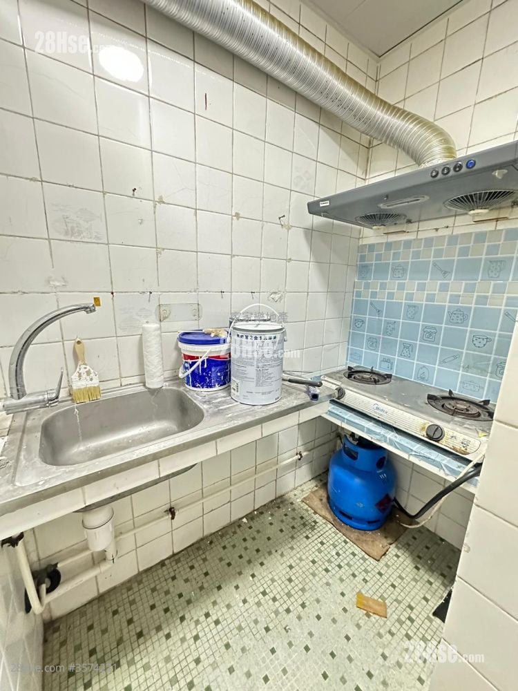 村屋 租盤 1 房 , 1 浴室 300 平方呎 村屋 租盤 1 房 , 1 浴室 300 平方呎