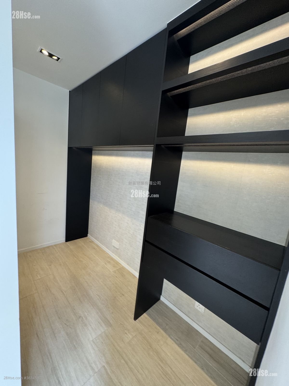 煜康台 租盘 1,001 平方尺 煜康台 租盘 1,001 平方尺