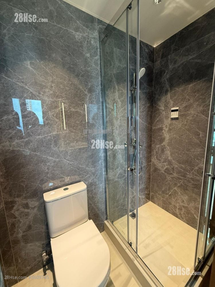 怡晴軒 租盤 4 房 , 4 浴室 1,841 平方呎 怡晴軒 租盤 4 房 , 4 浴室 1,841 平方呎