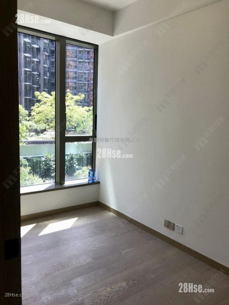 Centra Horizon Sell 2 Bedrooms , 1 Bathroom 404 ft² Centra Horizon Sell 2 Bedrooms , 1 Bathroom 404 ft²