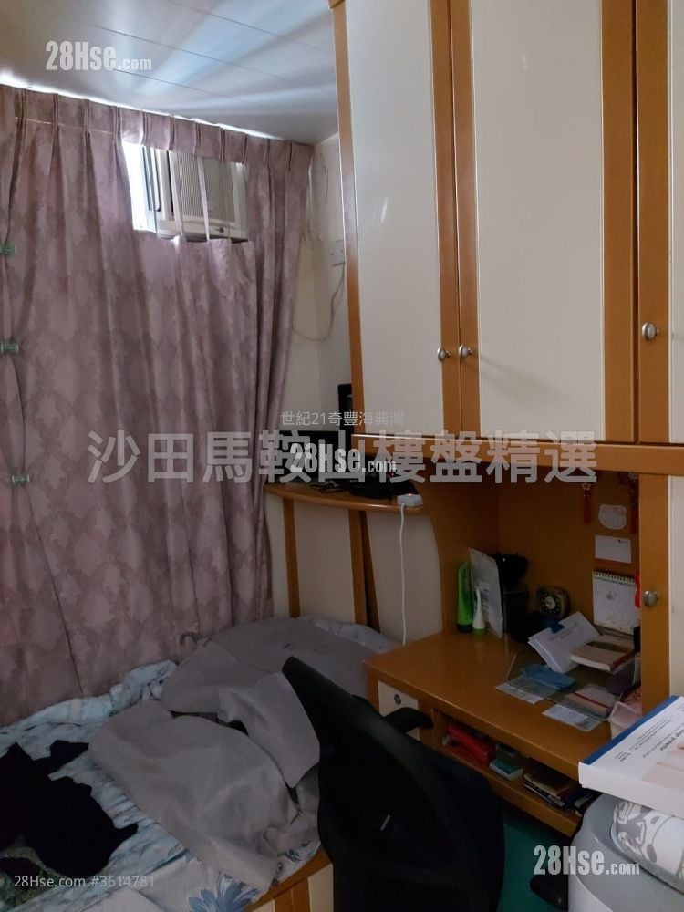 Kam Tai Court Sell 2 Bedrooms , 1 Bathroom 521 ft² Kam Tai Court Sell 2 Bedrooms , 1 Bathroom 521 ft²