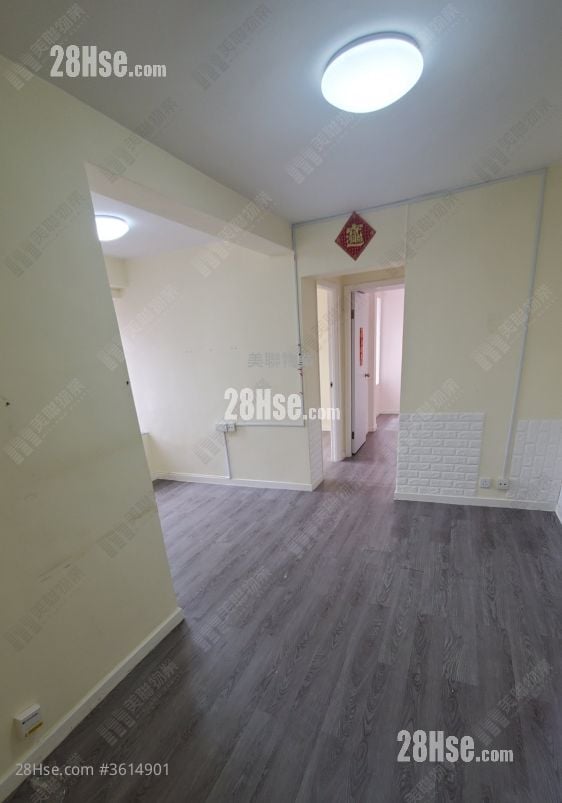 Wah Lok Mansion Sell 2 Bedrooms 396 ft²