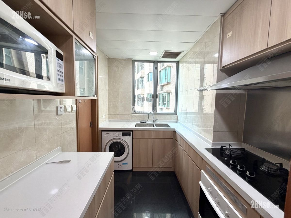 君頤峰 售盤 3 房 842 平方呎 君頤峰 售盤 3 房 842 平方呎