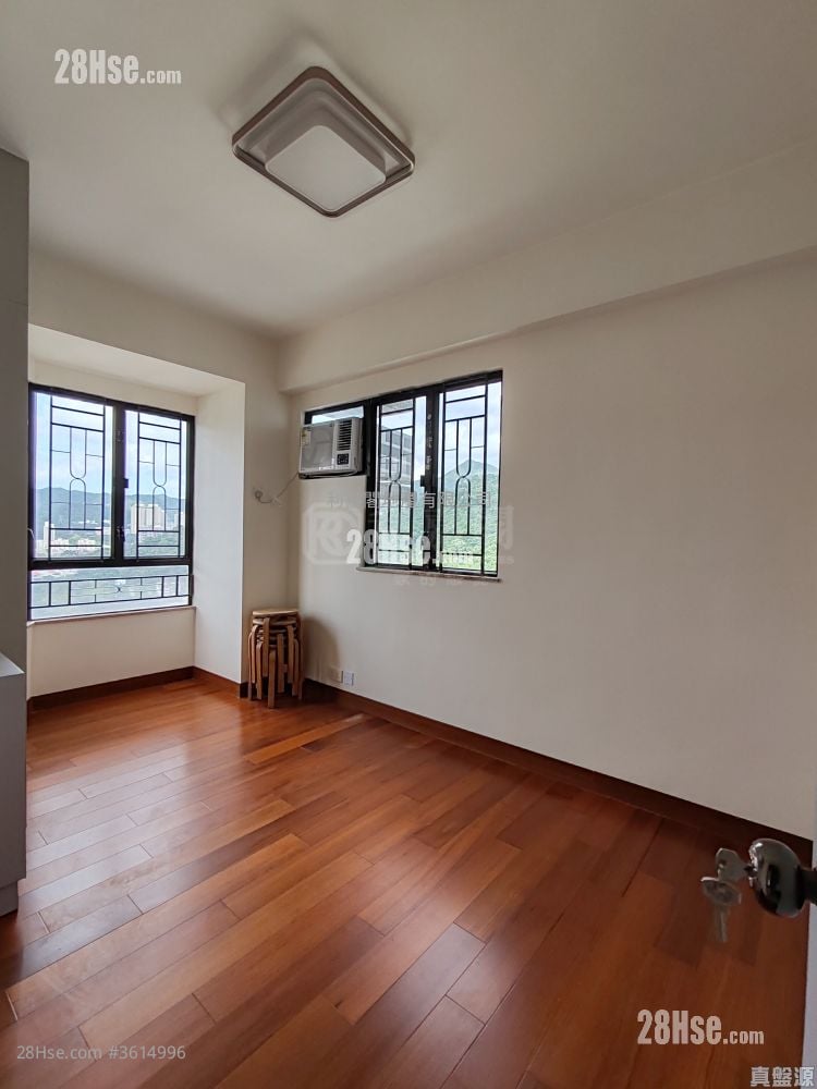 Shatin Plaza Sell 3 Bedrooms 836 ft² Shatin Plaza Sell 3 Bedrooms 836 ft²