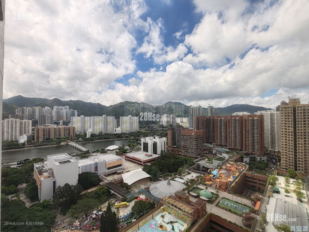Shatin Plaza Sell 3 Bedrooms 836 ft² Shatin Plaza Sell 3 Bedrooms 836 ft²