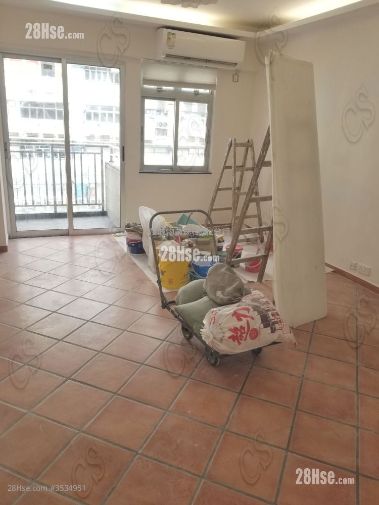 宝峰园 售盘 3 房 , 2 浴室 822 平方尺