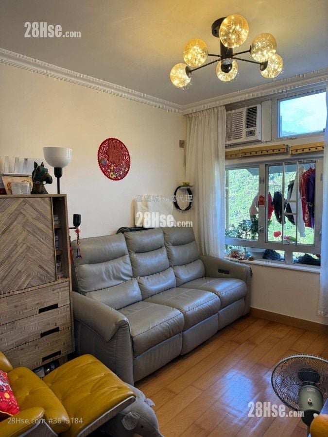 Hong Lam Court Sell 4 Bedrooms , 1 Bathroom 645 ft² Hong Lam Court Sell 4 Bedrooms , 1 Bathroom 645 ft²