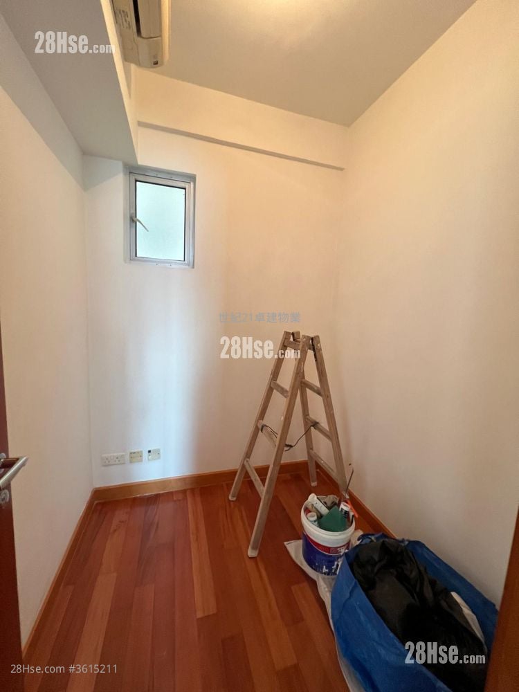 君临天下 售盘 2 房 , 2 浴室 750 平方尺 君临天下 售盘 2 房 , 2 浴室 750 平方尺