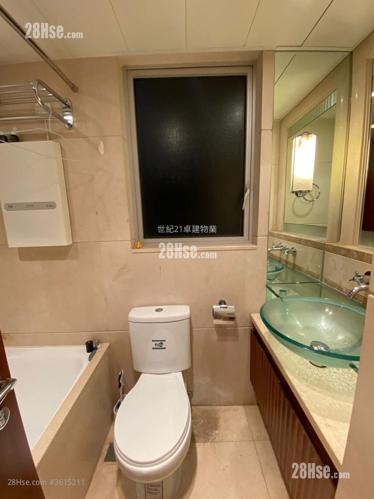 君临天下 售盘 2 房 , 2 浴室 750 平方尺 君临天下 售盘 2 房 , 2 浴室 750 平方尺