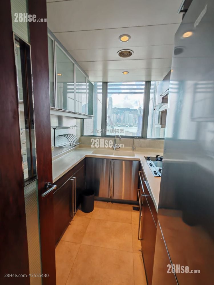 君臨天下 售盤 2 房 , 2 浴室 750 平方呎 君臨天下 售盤 2 房 , 2 浴室 750 平方呎