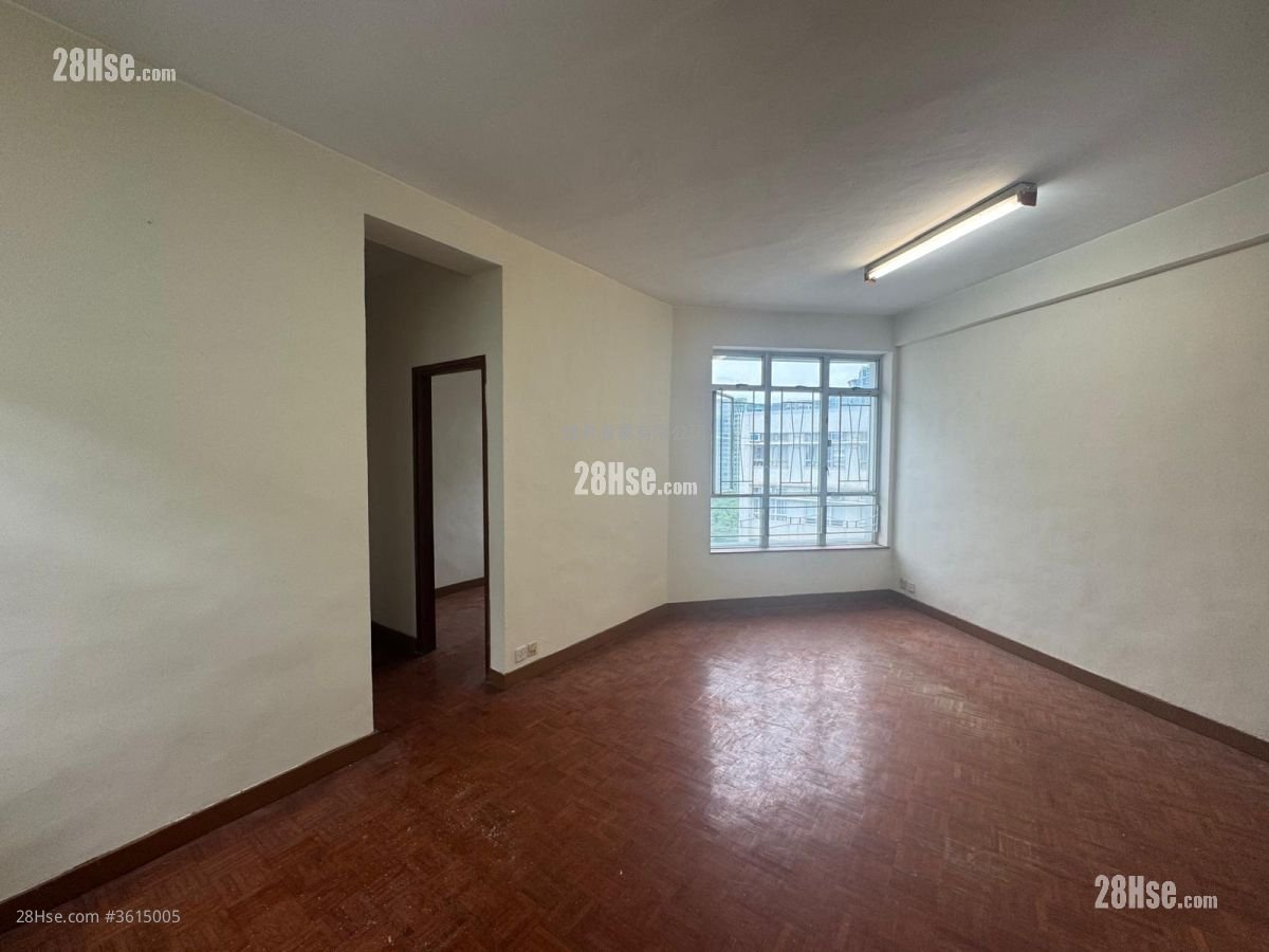 黃埔花園 售盤 4 房 , 2 浴室 797 平方呎 黃埔花園 售盤 4 房 , 2 浴室 797 平方呎