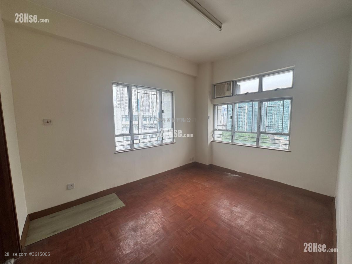 黃埔花園 售盤 4 房 , 2 浴室 797 平方呎 黃埔花園 售盤 4 房 , 2 浴室 797 平方呎