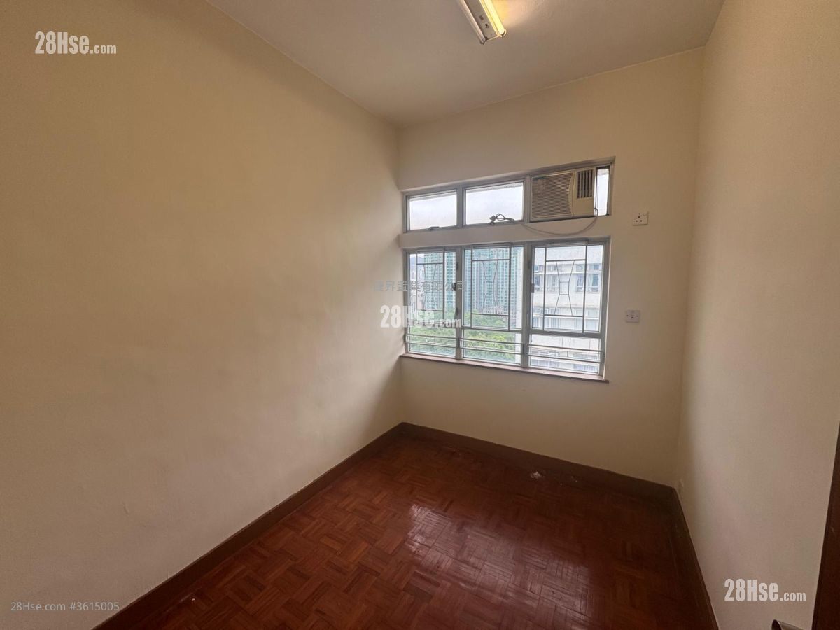 黃埔花園 售盤 4 房 , 2 浴室 797 平方呎 黃埔花園 售盤 4 房 , 2 浴室 797 平方呎