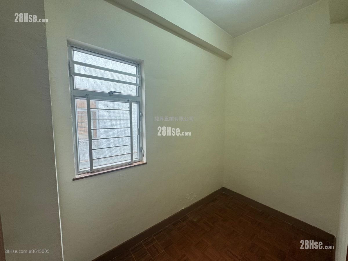 黃埔花園 售盤 4 房 , 2 浴室 797 平方呎 黃埔花園 售盤 4 房 , 2 浴室 797 平方呎