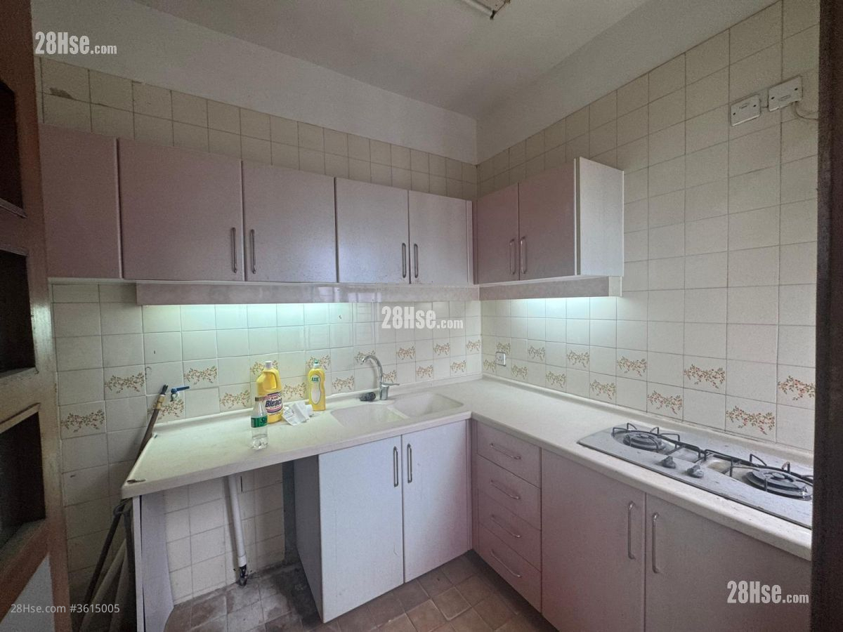 黃埔花園 售盤 4 房 , 2 浴室 797 平方呎 黃埔花園 售盤 4 房 , 2 浴室 797 平方呎